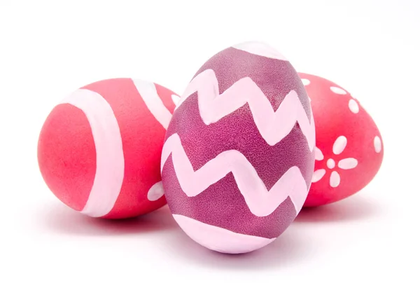 Perfectos huevos de Pascua hechos a mano coloridos aislados — Foto de Stock