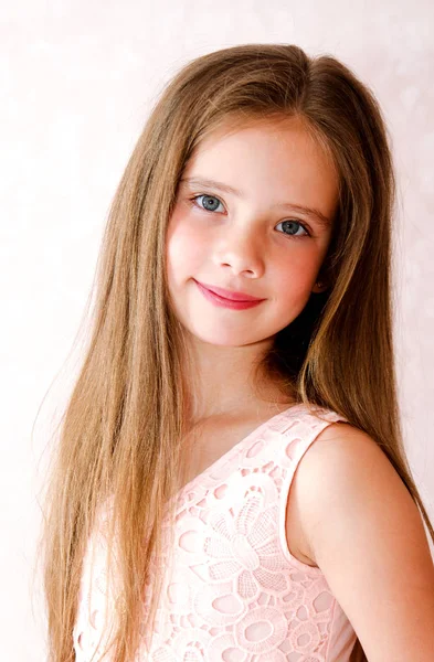 Portrait of adorable smiling little girl child — Stock Photo, Image