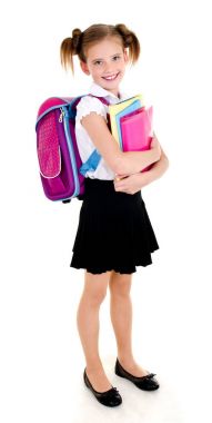 Mutlu okul kız çocuk sırt çantası ile gülümseyen portresi