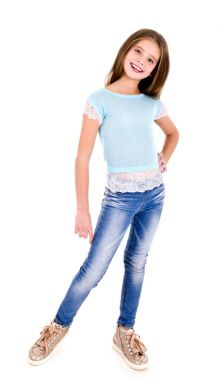 İzole sevimli gülümseyen mutlu küçük kız çocuk portresi 