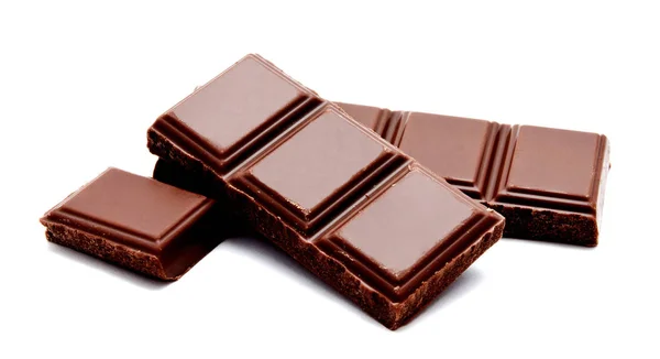 Pila de barras de chocolate de leche oscura aislada en un blanco —  Fotos de Stock