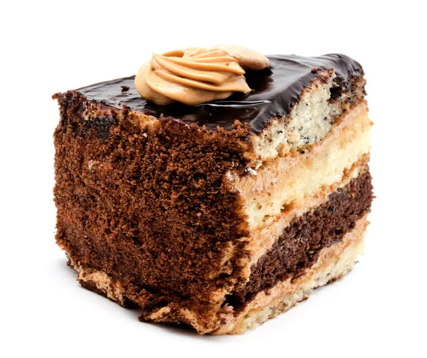 Heerlijke chocolade Cakegebak met pinda geïsoleerd — Stockfoto