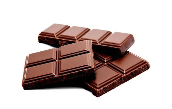 Donkere melkchocolade bars stapel geïsoleerd op een witte — Stockfoto