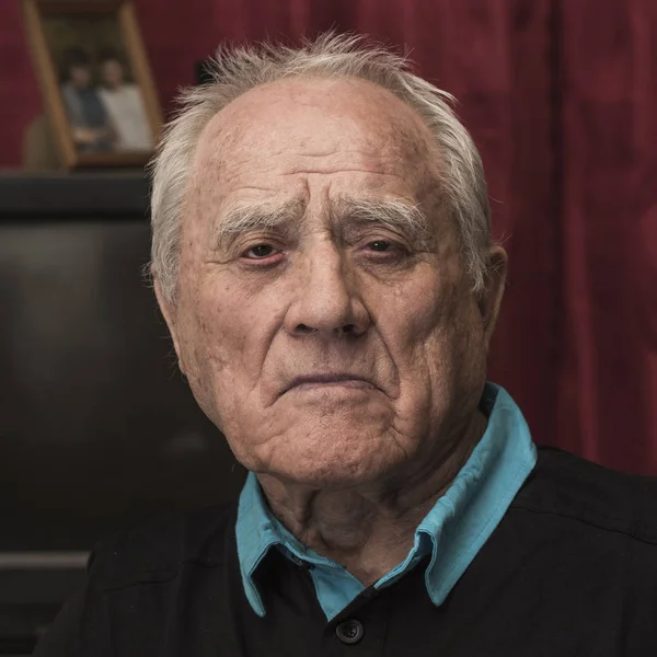 Retrato de homem idoso close-up — Fotografia de Stock