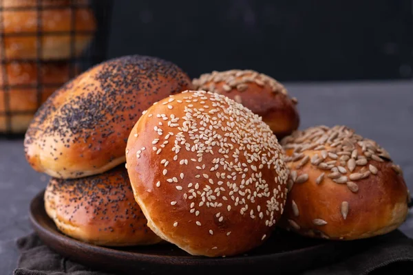 Hausgemachte Frische Brötchen Für Sandwiches Und Burger — Stockfoto