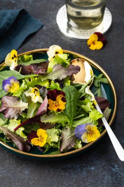 Bahar salatası, roka, bitki ve çiçek..