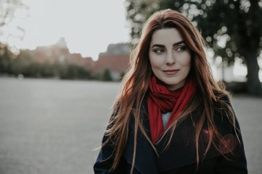 Genç ve güzel Avrupa kadın yan arıyor