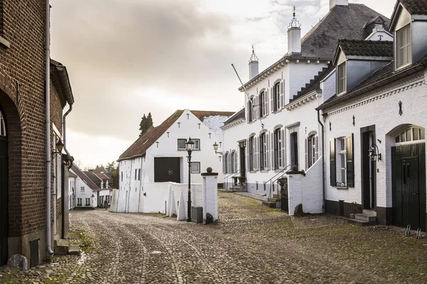 Historické město Thorn, známý pro své bílé domy — Stock fotografie