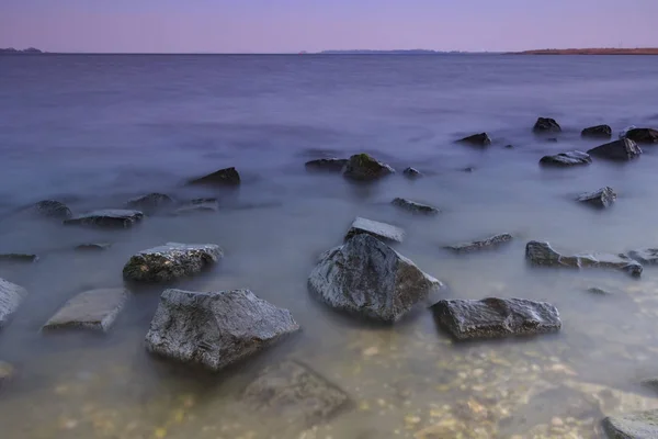 Zonsondergang op het Grevelingenmeer, het grootste zoutwater meer van Eur — Stockfoto