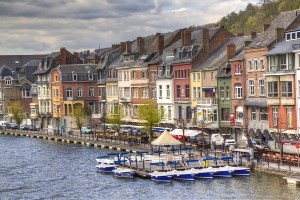 Uitzicht op de historische stad Dinant in België, populaire reizen dest — Stockfoto
