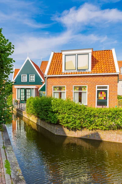 Oude Straatjes Volendam Oud Traditioneel Vissersdorp Typische Houten Huizen Architectuur — Stockfoto