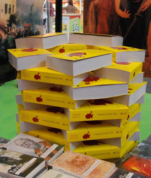 Könyvek a szalonban könyv Torino, Olaszország - kiállítás május 2011 — Stock Fotó