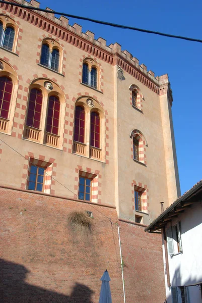 Castillo "Falletti" de Barolo, Cuneo - Piamonte — Foto de Stock