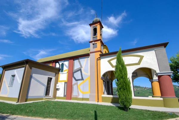Pequeña Iglesia de Coazzolo, Piamonte - Italia — Foto de Stock