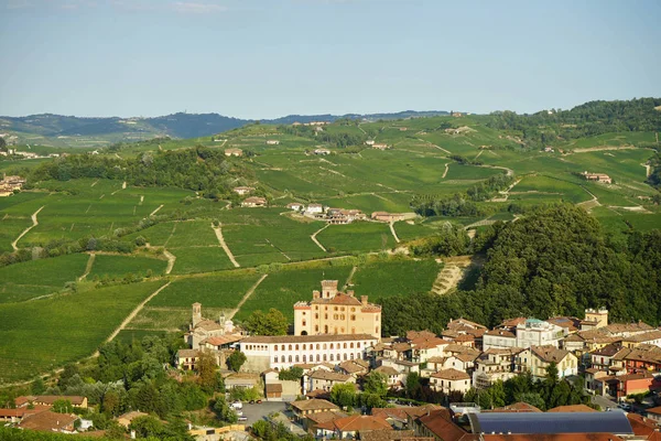 View of Barolo in Langhe Hills — Stock Photo, Image