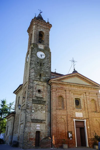 Sinio, ενοριακή εκκλησία San Frontiano — Φωτογραφία Αρχείου