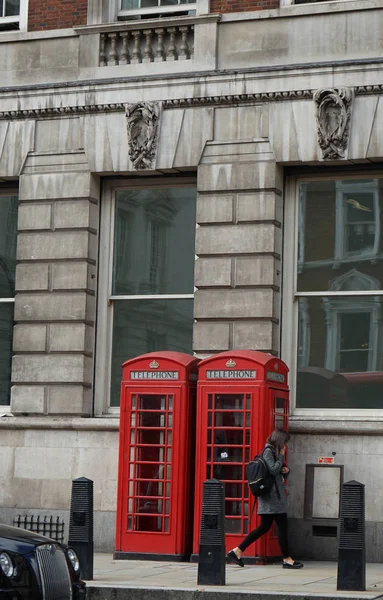 Caja de teléfono Inglés —  Fotos de Stock