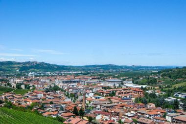 Alba, kenti Piedmont - İtalya