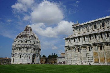 Vaftizhane ve yerinde 