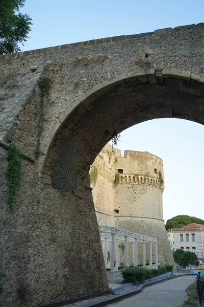 Kale Carlo V, Crotone