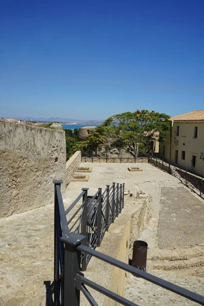 Hrad Carlo v., Crotone — Stock fotografie