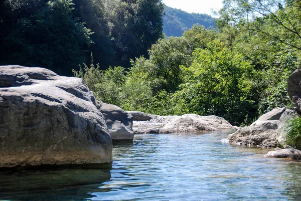 Creek Rio Barbaria - Ligurië -Italië — Stockfoto