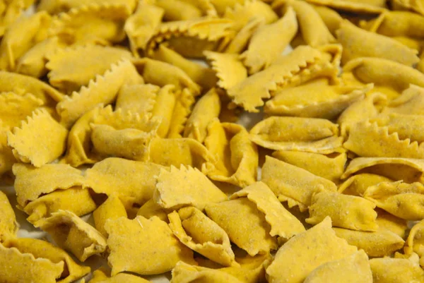 Pasta tipica delle Langhe: agnolotti — Foto Stock