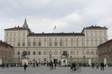 Torino, İtalya - Castello Meydanı Palazzo Reale ile Cityscape, 