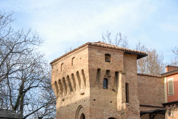 Kasteel van Santa Vittoria van Alba, Piemonte - Italië — Stockfoto