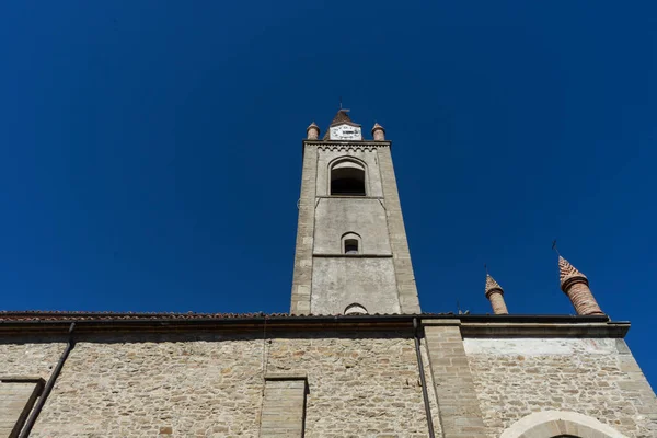 Εκκλησία του San Giovanni Battista σε Bossolasco, Πιεμόντε - Ιταλία — Φωτογραφία Αρχείου