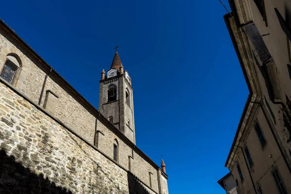 Εκκλησία του San Giovanni Battista σε Bossolasco, Πιεμόντε - Ιταλία — Φωτογραφία Αρχείου