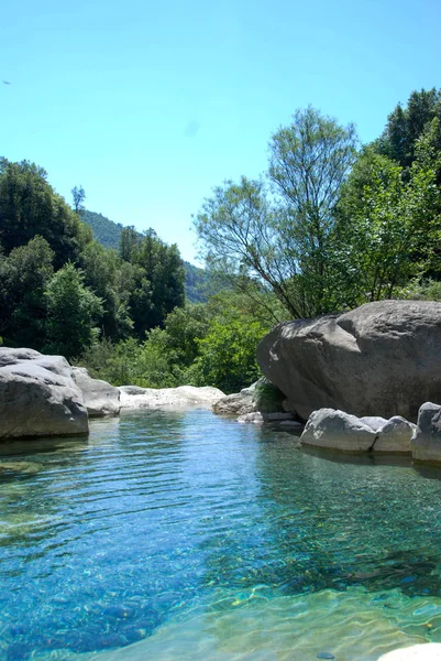 Creek Rio Barbaria - Ligurië -Italië — Stockfoto