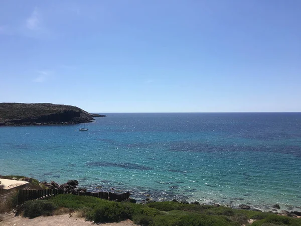 Praia na ilha de San Pietro, Sardenha - Itália — Fotografia de Stock