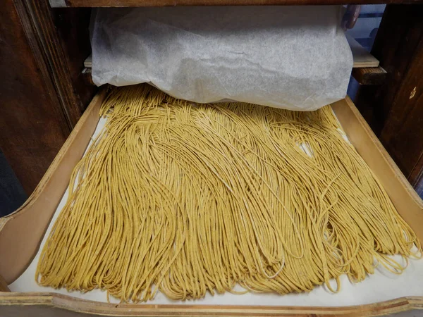 Tajarin Zubereitung Typische Pasta Aus Dem Piemont Italien — Stockfoto