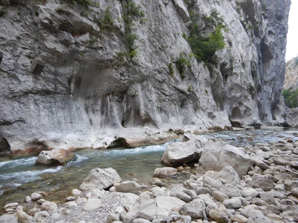 Longo Rio Verdon Sudeste França Atravessa Montanhas — Fotografia de Stock