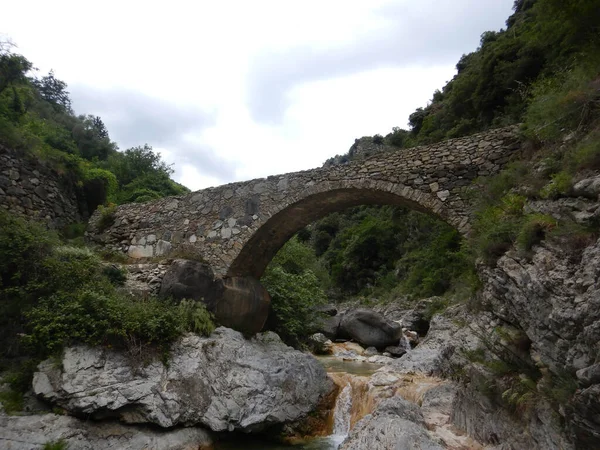 Kamenný Most Údolí Nervia Pohled Potok Rio Barbaira Rocchetta Nervina — Stock fotografie