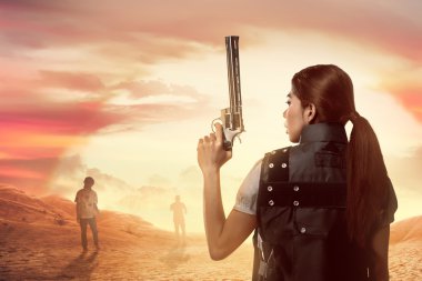 zombi karşı mücadele silah kadınla