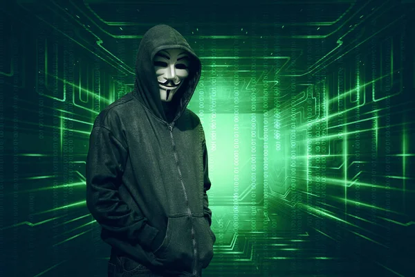 Hacker en máscara y guantes —  Fotos de Stock