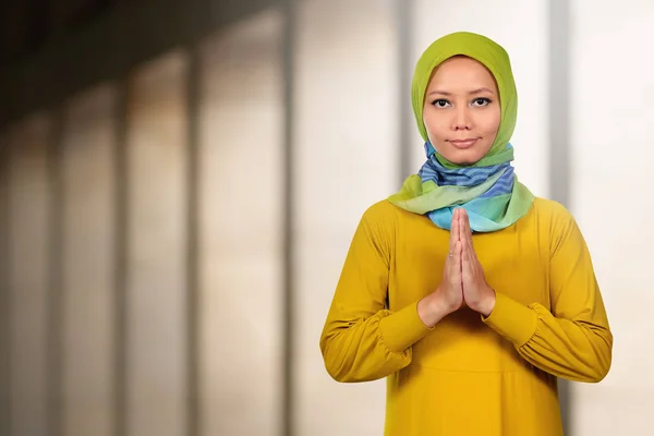 Asiatico donna musulmana preghiera — Foto Stock