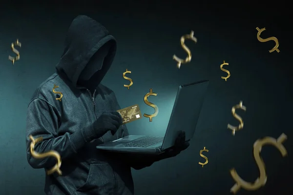 Hacker anläggning laptop — Stockfoto