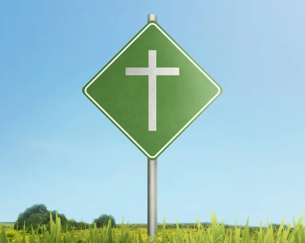 Estrada de trânsito com cruz cristã — Fotografia de Stock