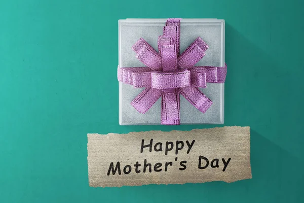 Pudełko i Happy Mother's Day wiadomości na dzień matki — Zdjęcie stockowe