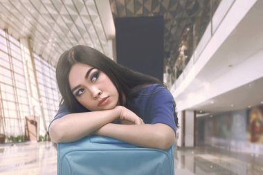 uykulu ifade ile Asya turizm