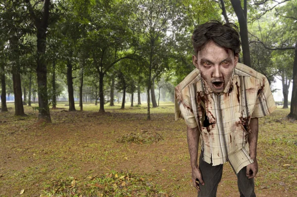 Zombie man schreeuwen — Stockfoto