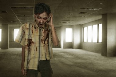 Ürkütücü Asya zombi adam yaralı yüz 