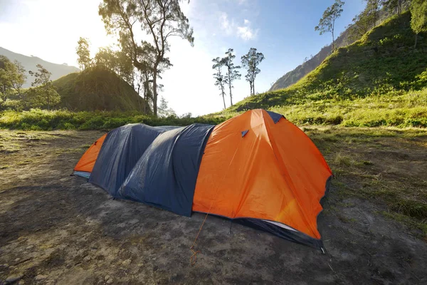 Kamp için Rinjani sabahı