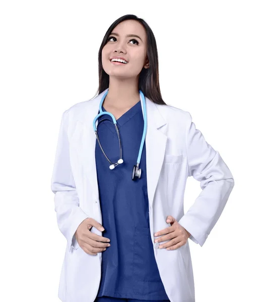 Ritratto Donna Asiatica Medico Con Stetoscopio Sul Collo Posa Isolata — Foto Stock