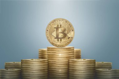 Altın bitcoin yığın parlak arka plan üzerinde