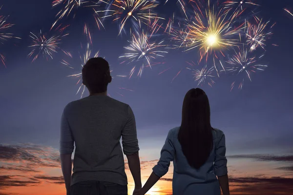 Young Asian Couple Watching Spectacular Fireworks Sky — Stock Photo, Image