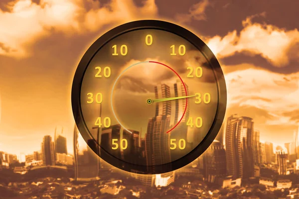 Città Con Temperatura Calore Sul Termometro Concetto Ondata Calore — Foto Stock